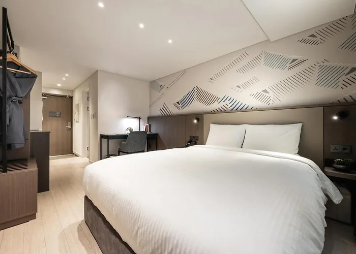 Oakwood Yeouido Park 3*