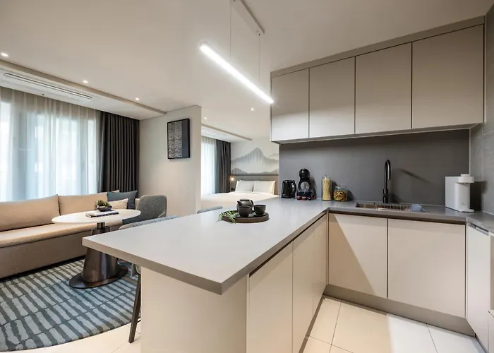 Oakwood Yeouido Park 3*